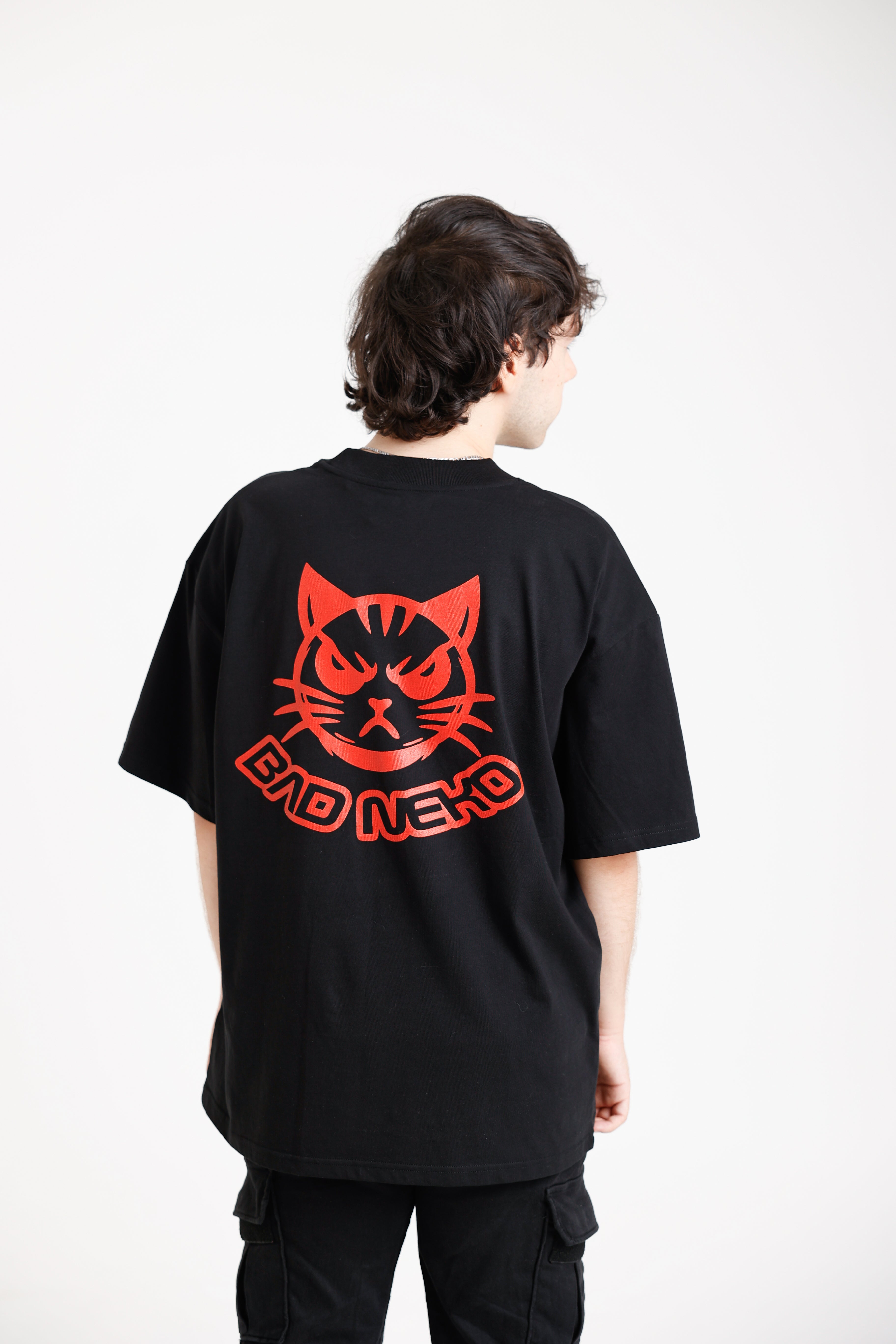 CAMISETA BAD NEKO PREMIUM LOGO ROJO LIMITED EDITION